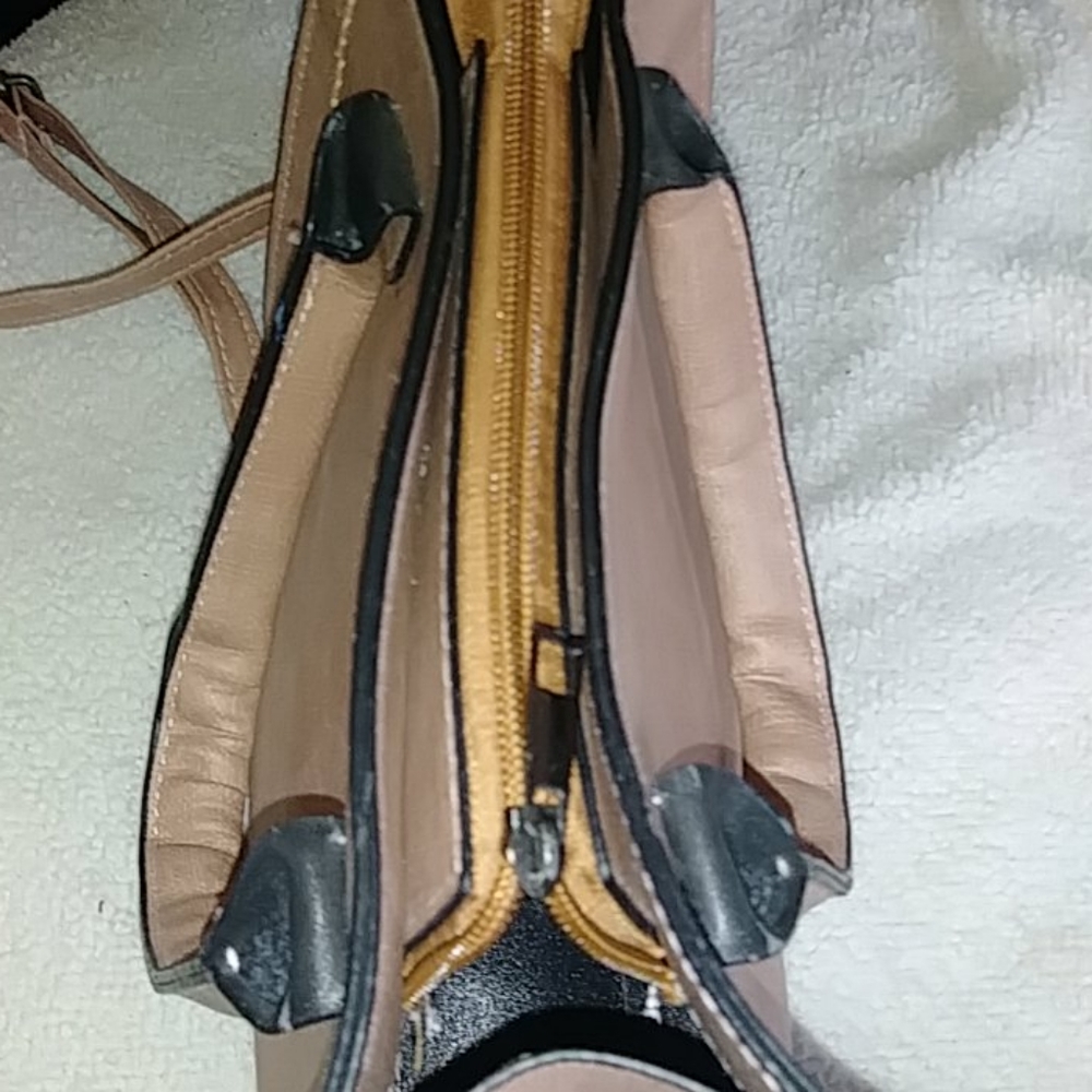 Purse - Picture 4 of 4